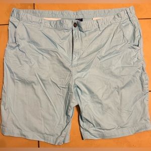 Men’s lightweight green dress shorts